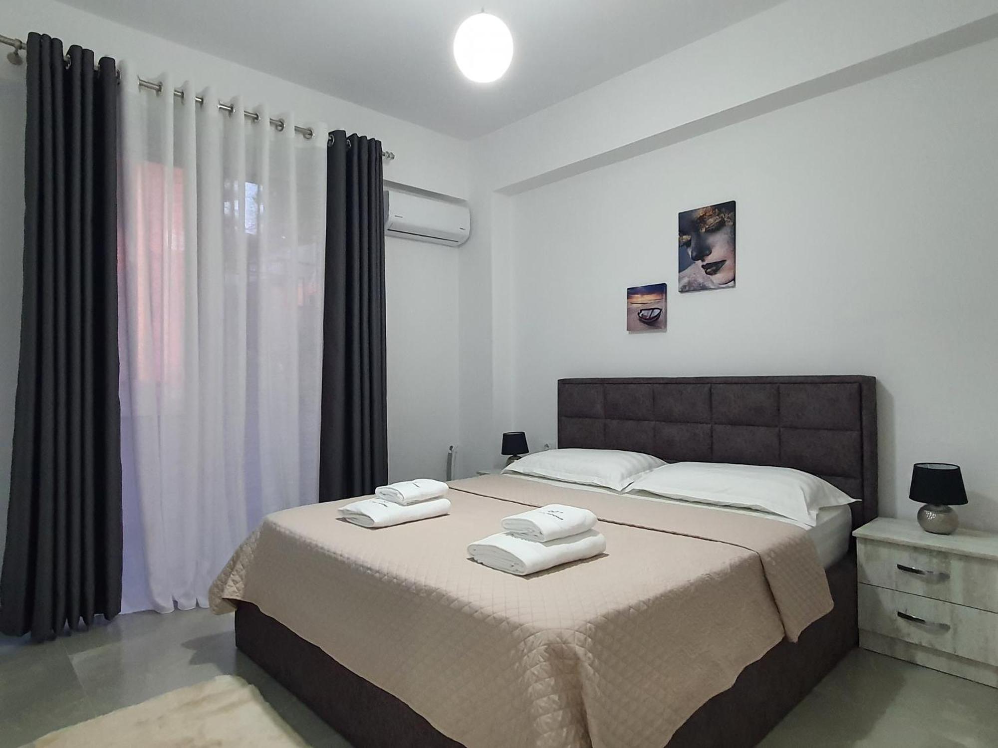 Flore Rooms Sarande Luaran gambar