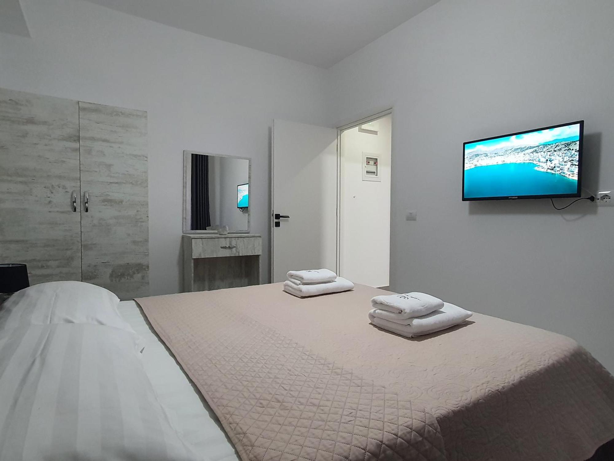 Flore Rooms Sarande Luaran gambar
