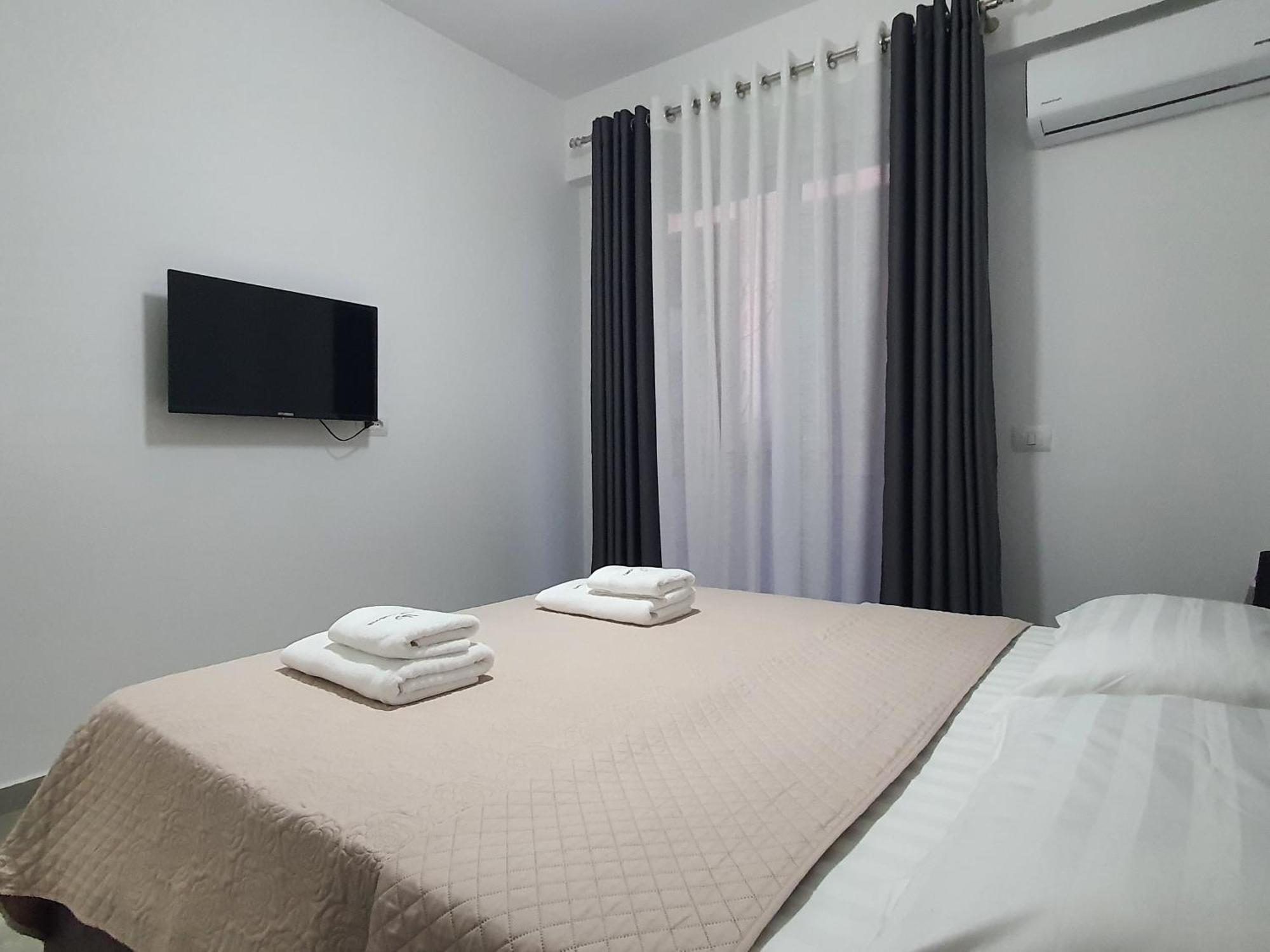 Flore Rooms Sarande Bilik gambar