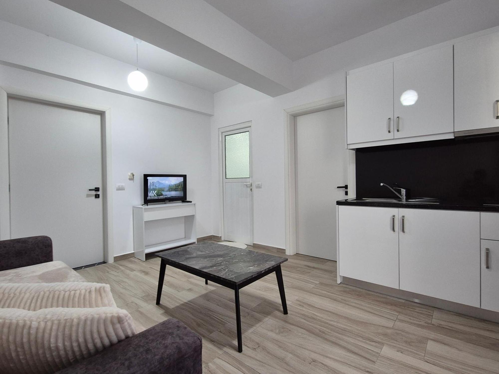 Flore Rooms Sarande Luaran gambar
