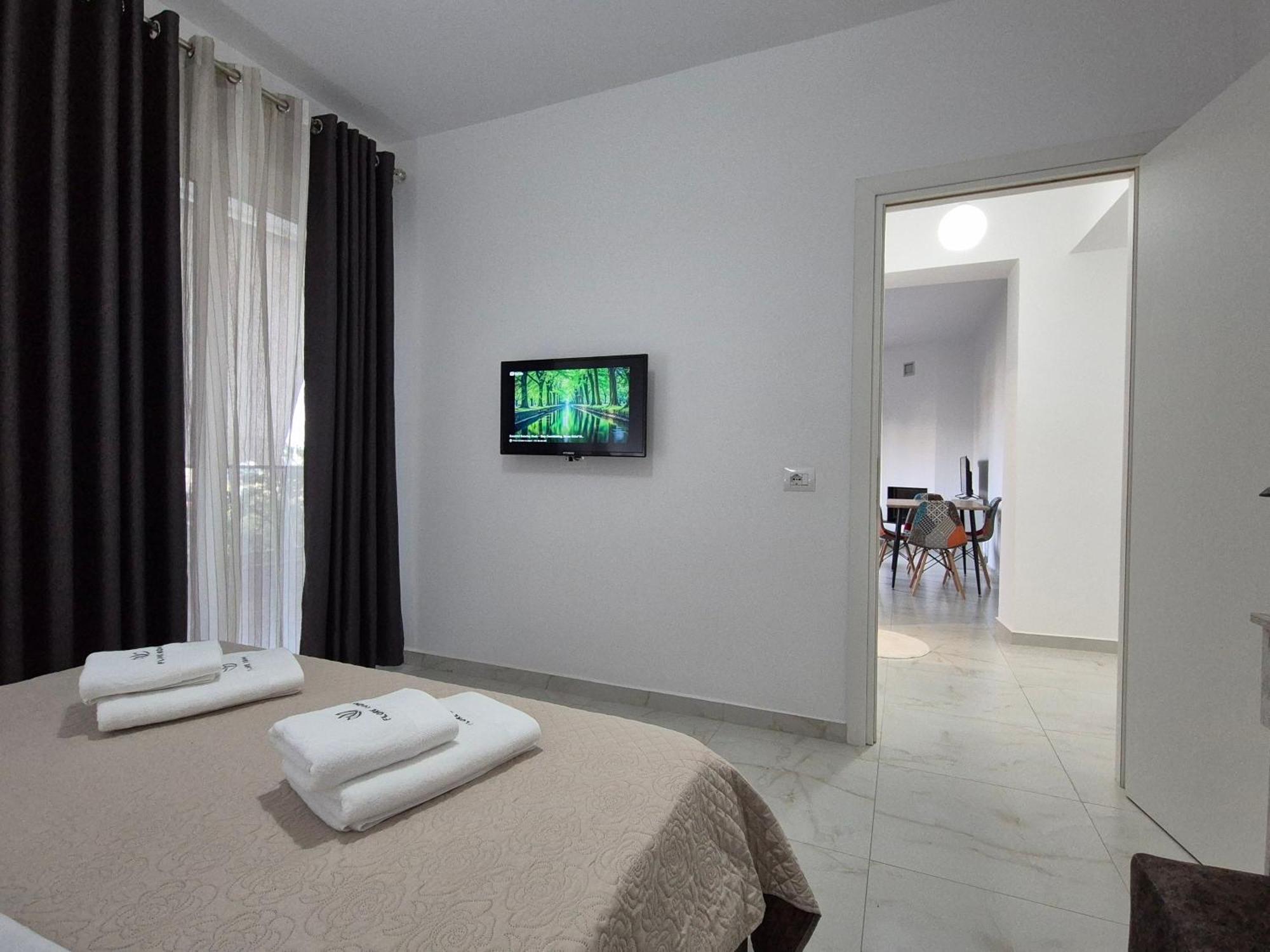 Flore Rooms Sarande Luaran gambar