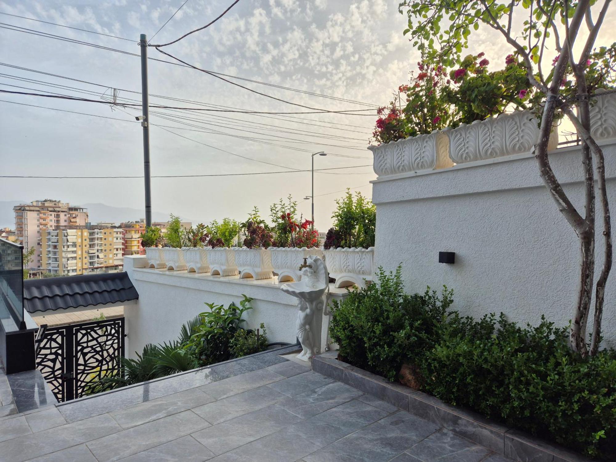 Flore Rooms Sarande Luaran gambar